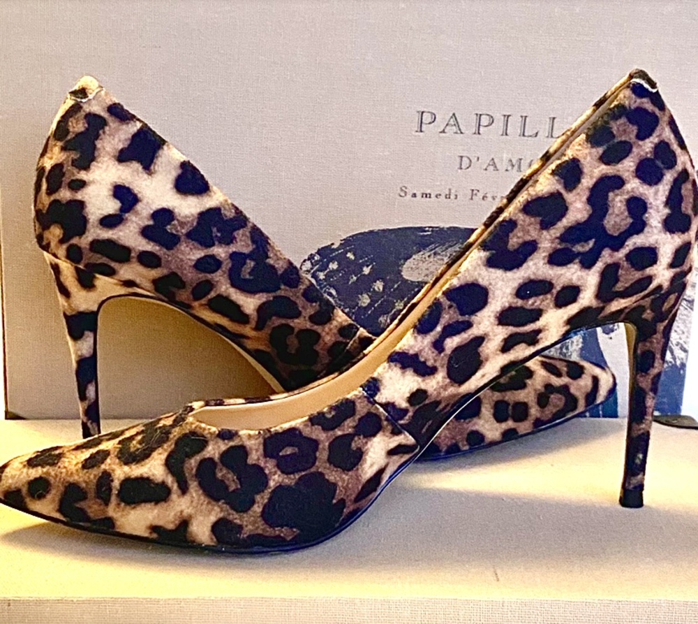 STEVE MADDEN NWT Animal Print Pumps
